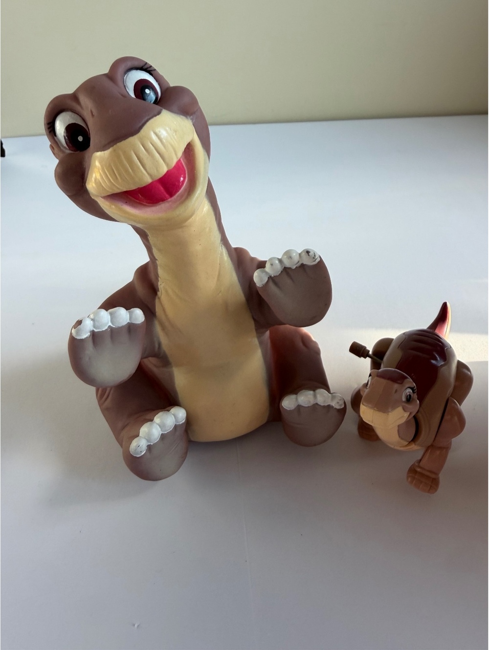 The Land Before Time Little Foot Hand Puppet,Vintage 1988 Pizza Hut With bonus